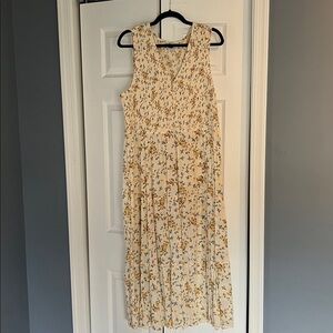 Old Navy Cream Floral Knit Top